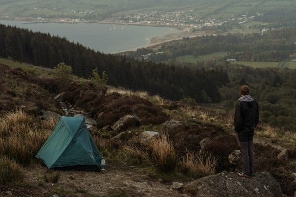 Bivouac : comment survivre au froid la nuit ?